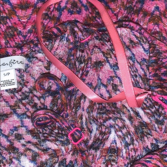 Boho style flowy dress with crochet trim various sizes. - Picture 9 of 11